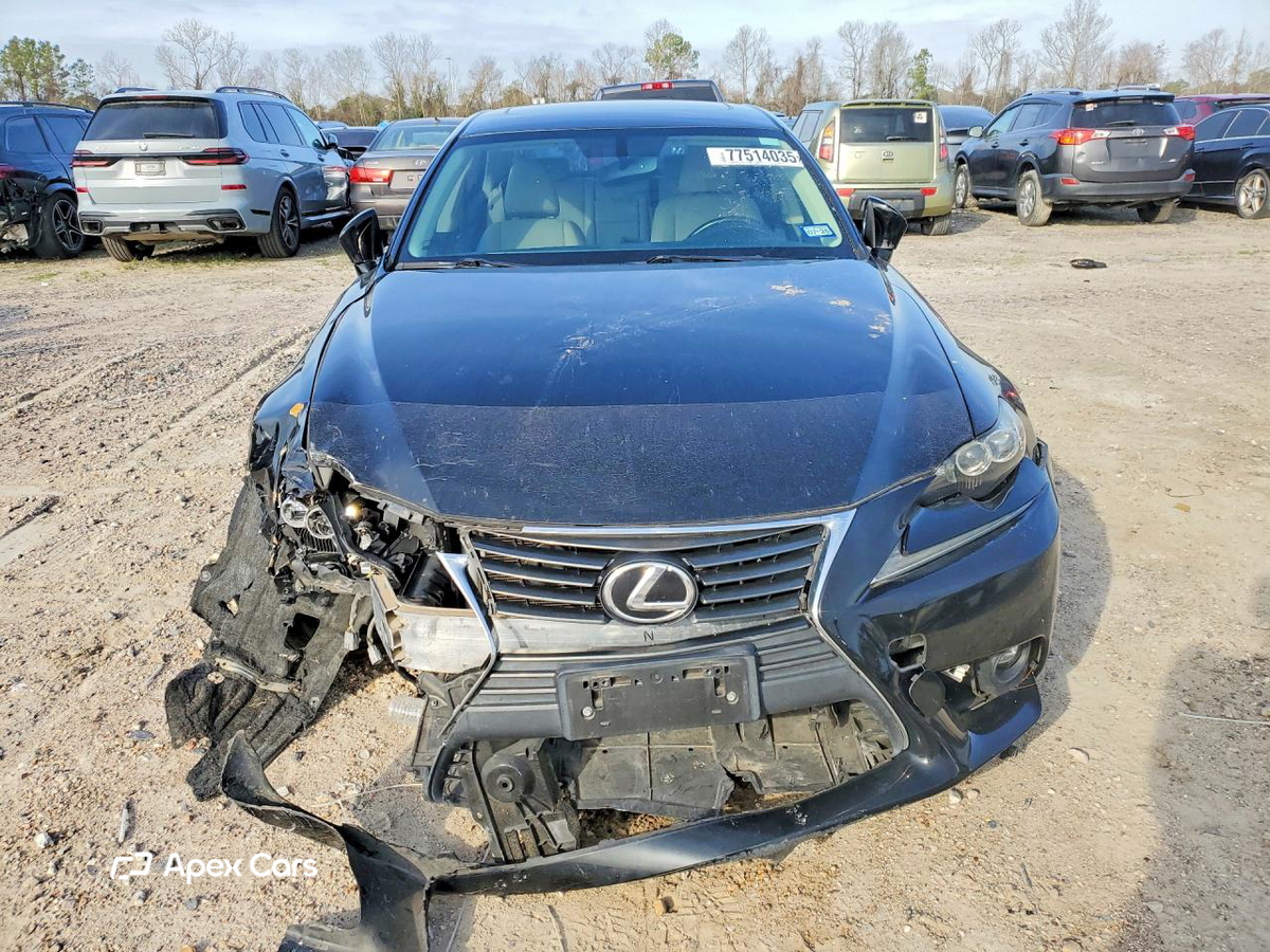 Lexus IS 2015