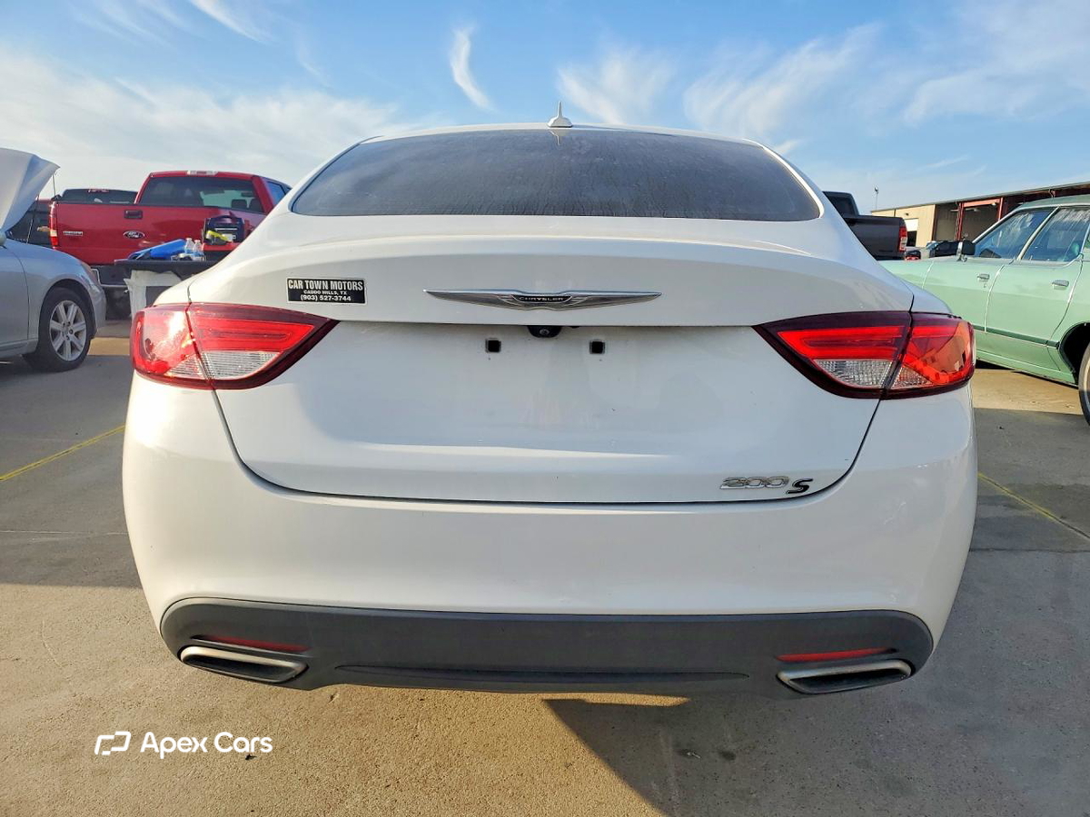 Chrysler 200 2016