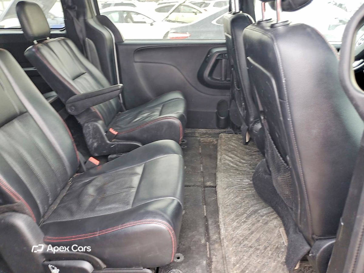 Dodge Caravan 2015