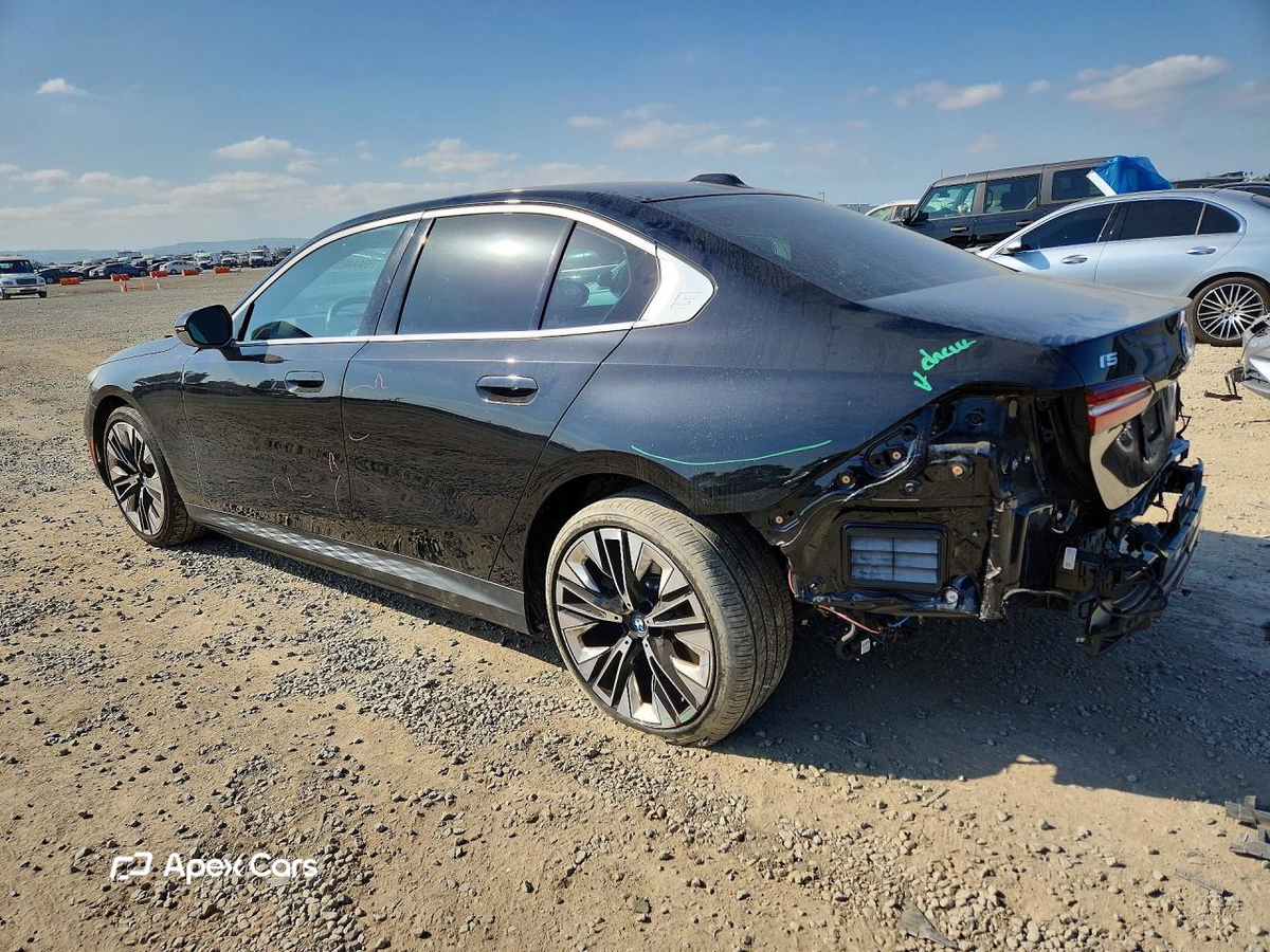 BMW i5 2024