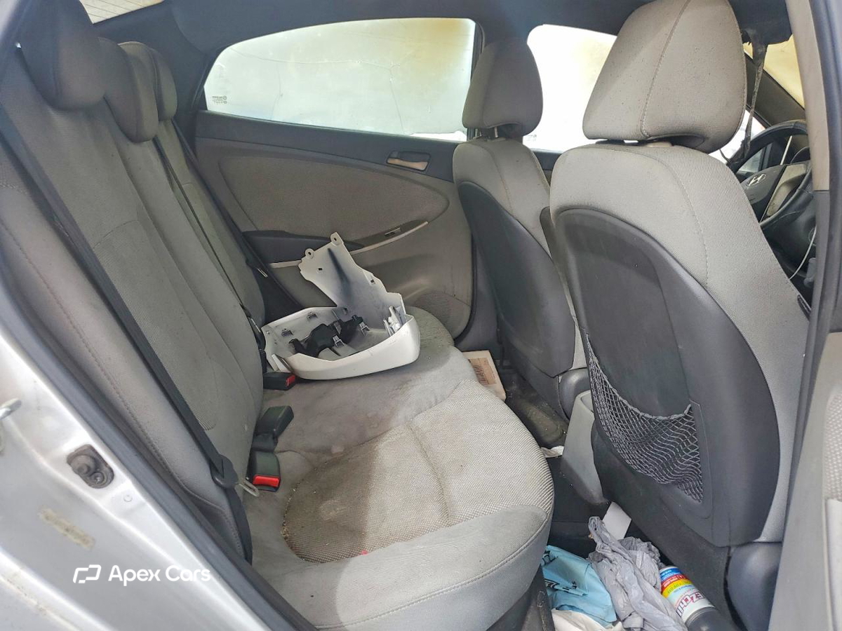 Hyundai Accent 2013