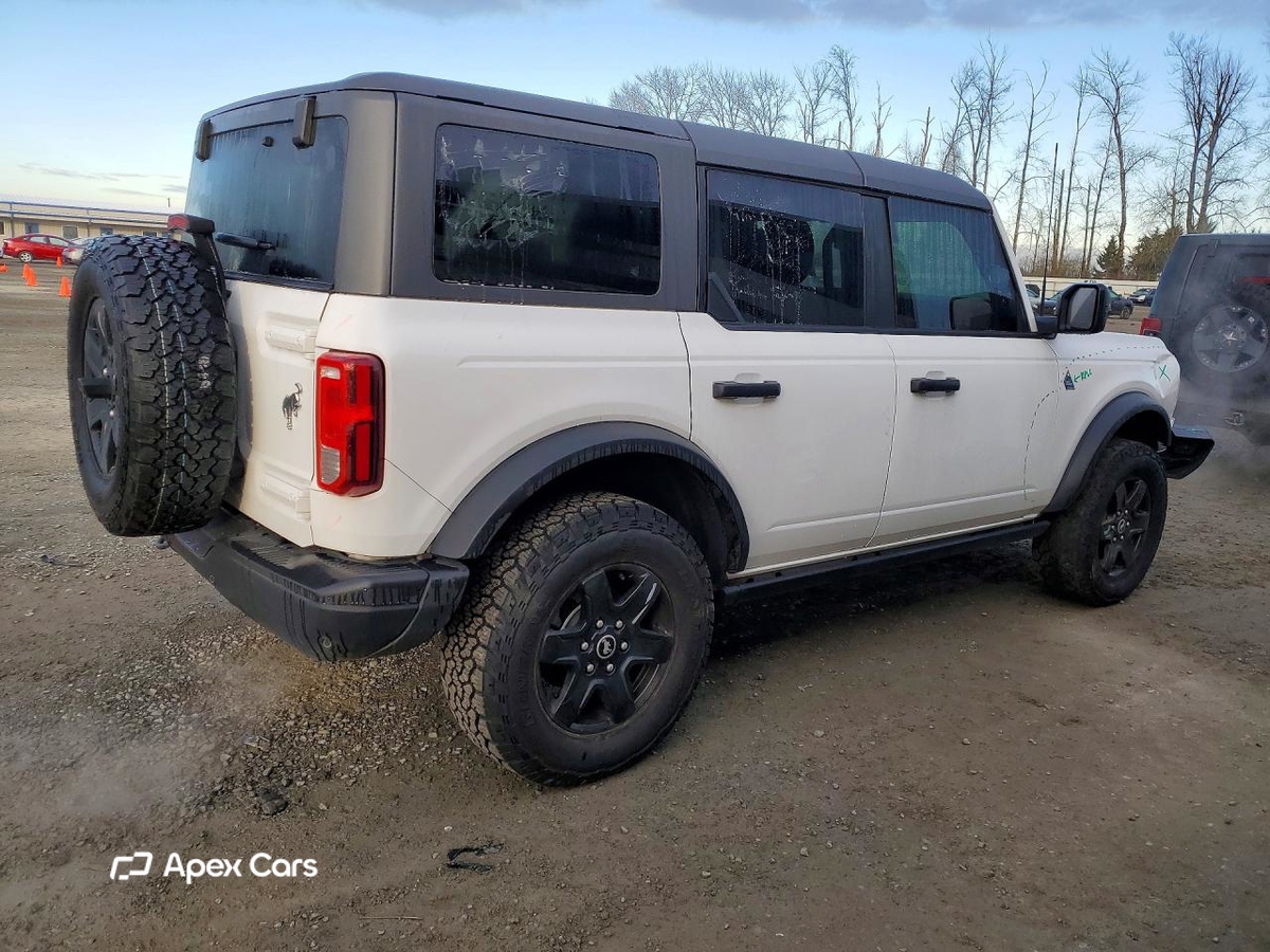 Ford Bronco 2024