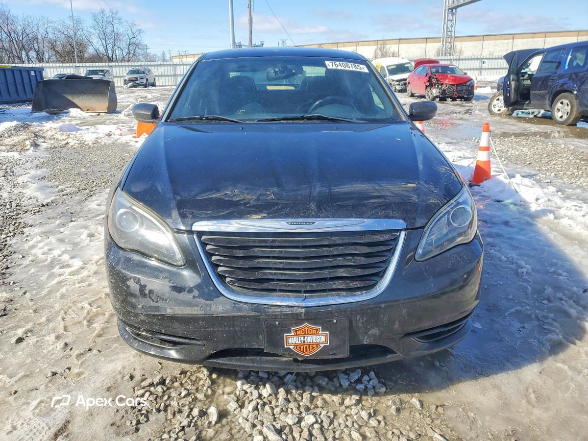 Chrysler 200 2011