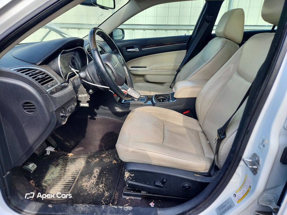 Chrysler 300 2016