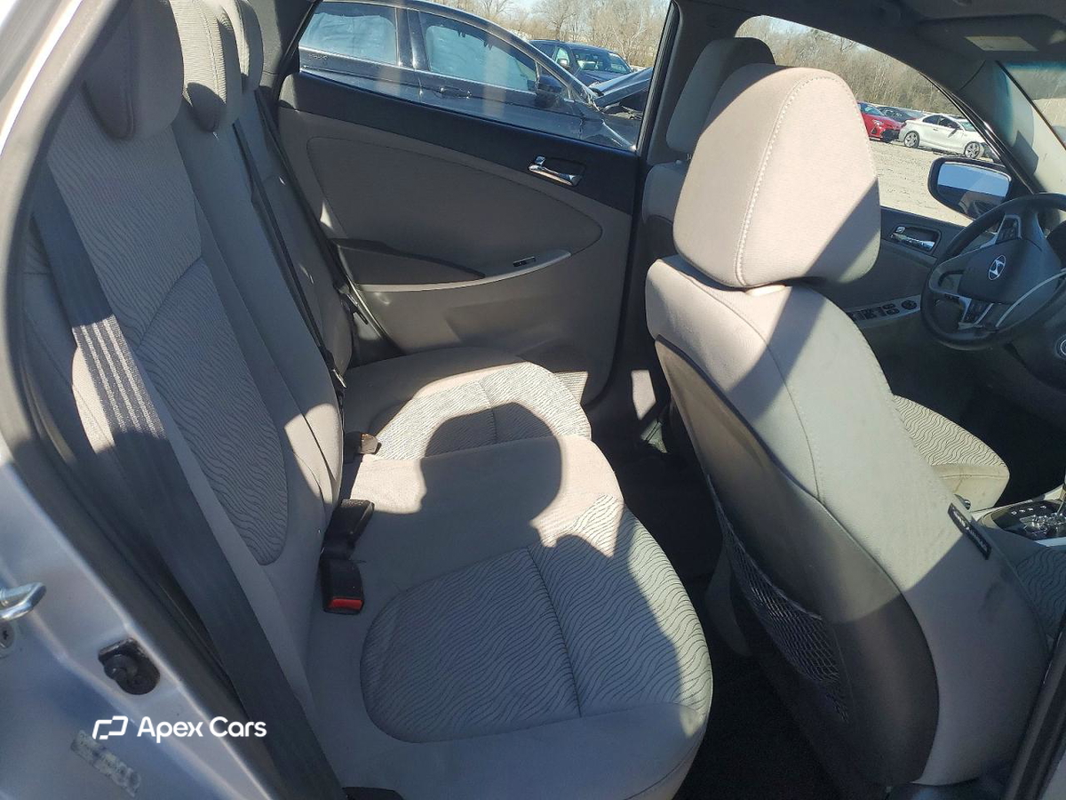 Hyundai Accent 2013
