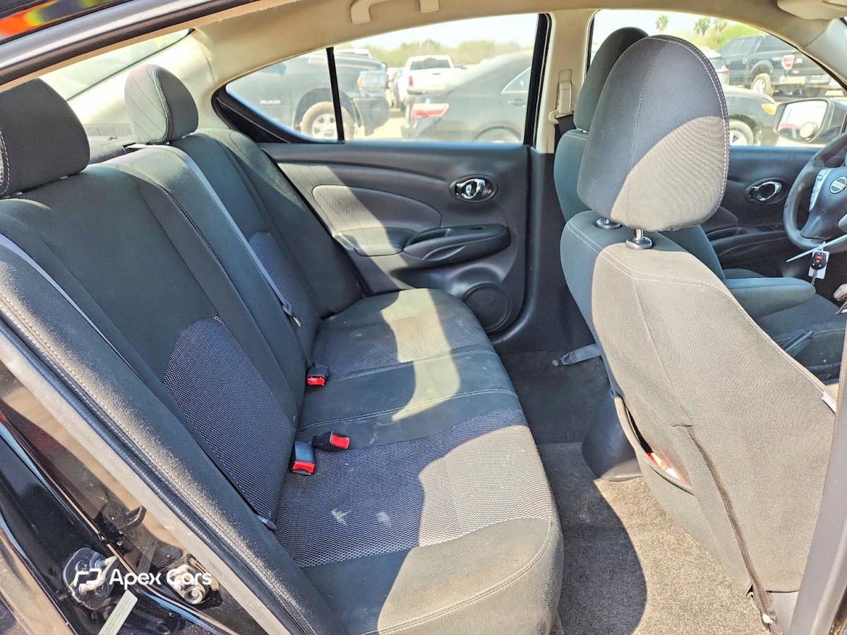 Nissan Versa 2017