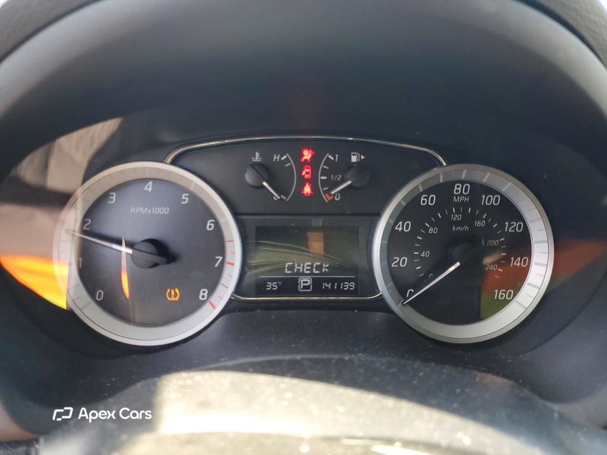 Nissan Sentra 2015
