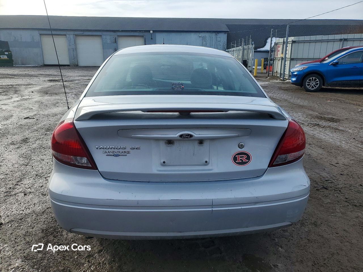 Ford Taurus 2005