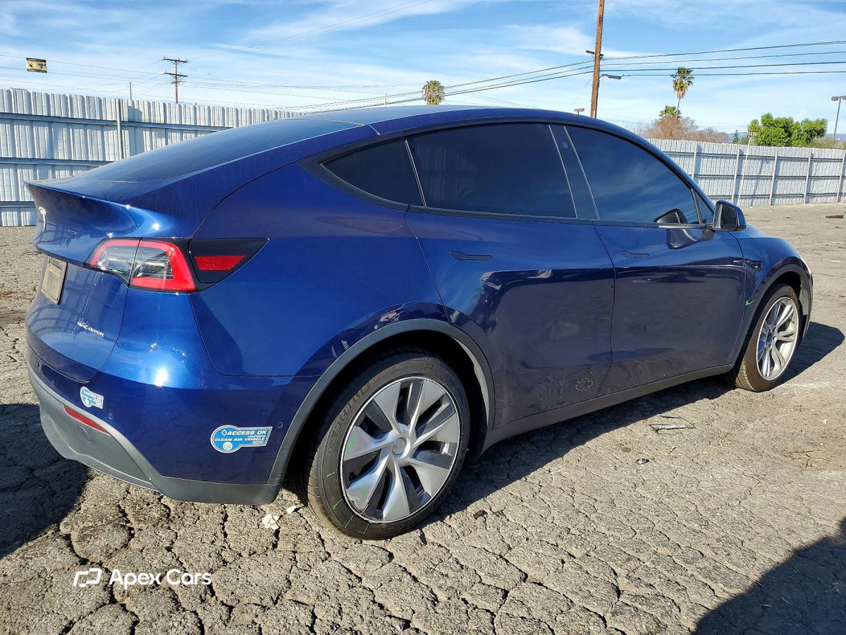 Tesla Model Y 2021