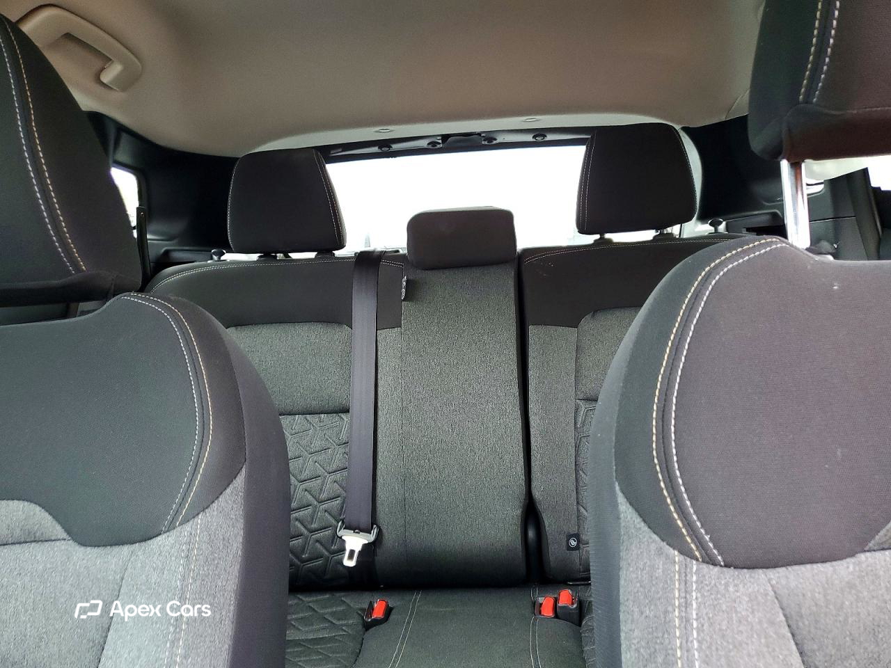 Nissan Kicks 2025