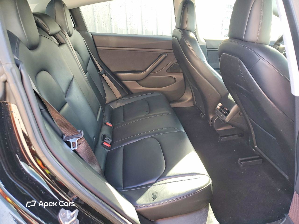 Tesla Model 3 2018