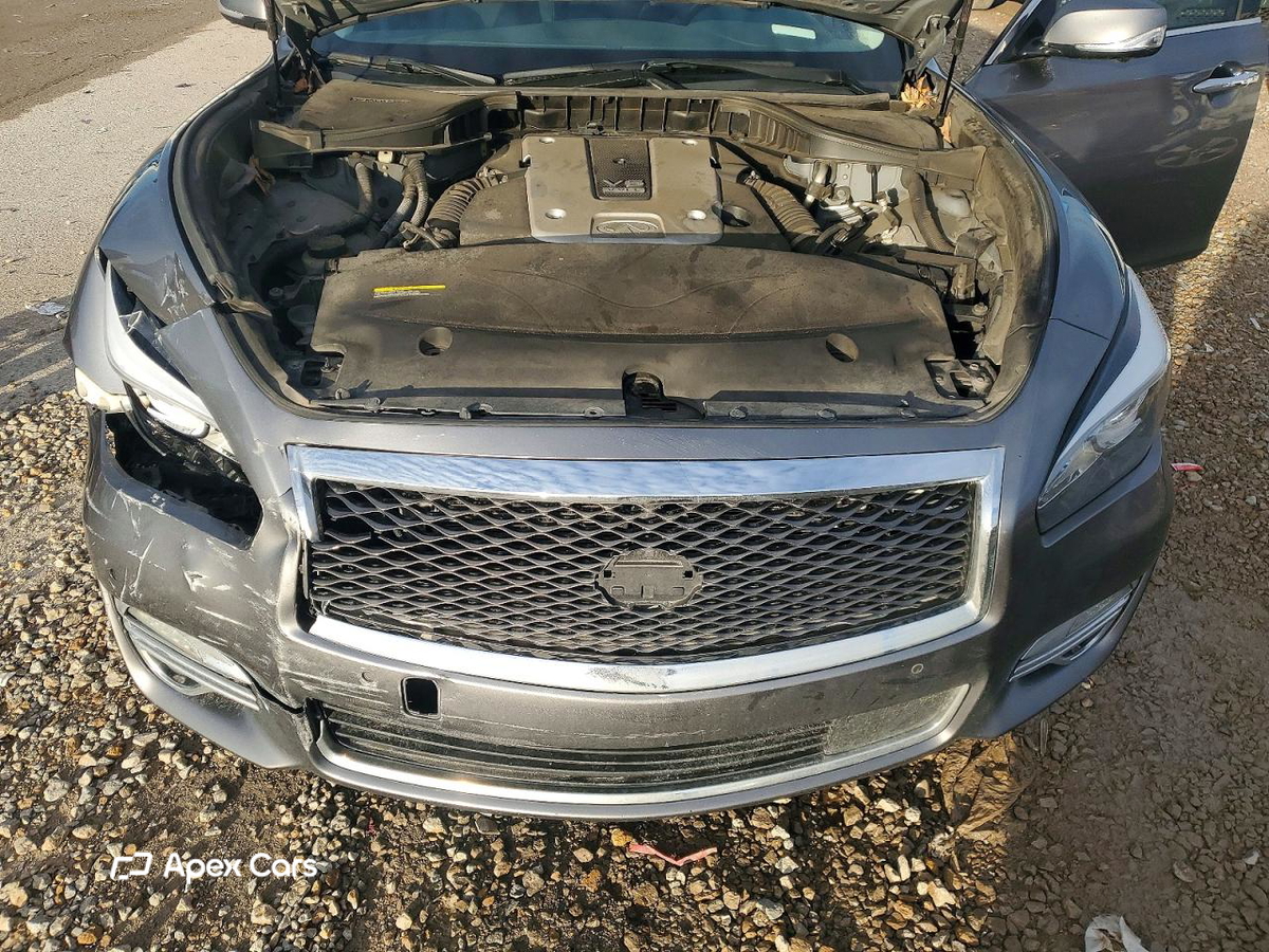 Infiniti Q70 2015