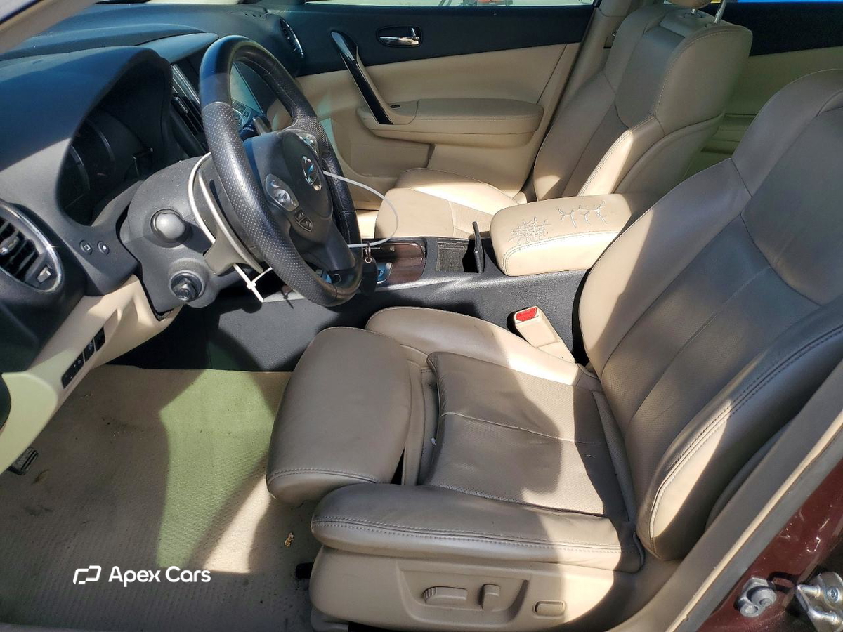 Nissan Maxima 2014