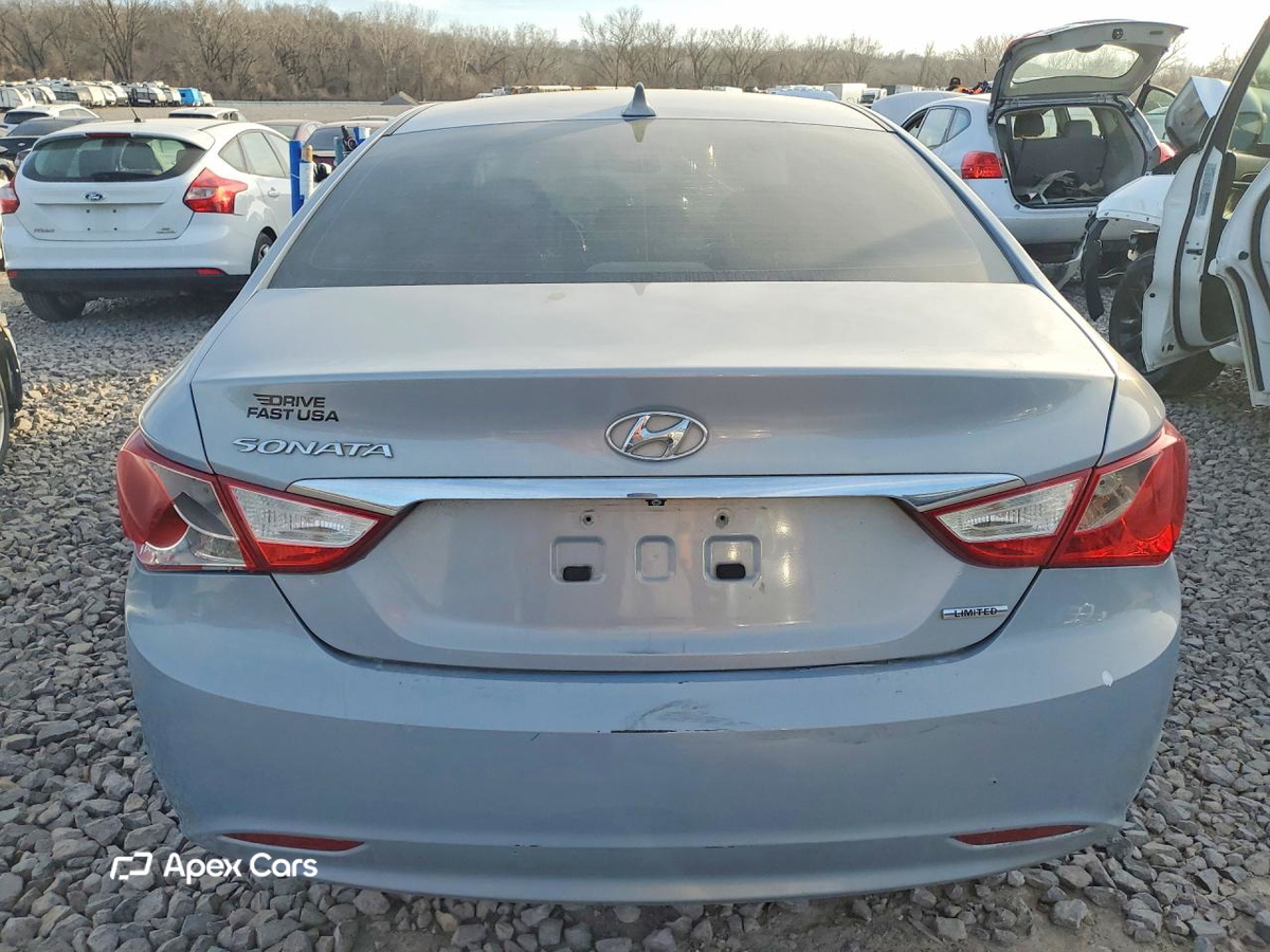Hyundai Sonata 2011