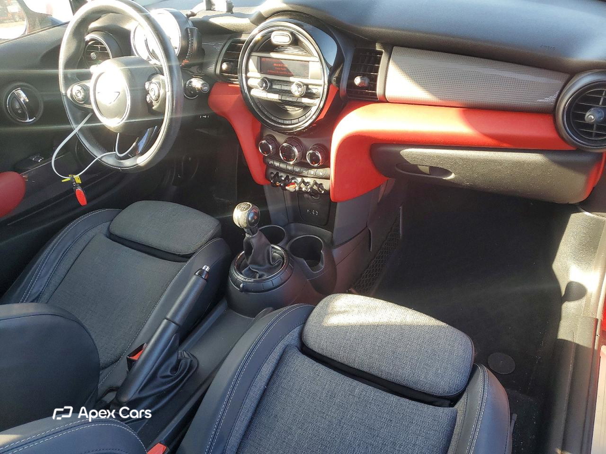 MINI Cooper 2015
