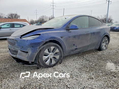 Tesla Model Y 2021 - Image 1 of 13