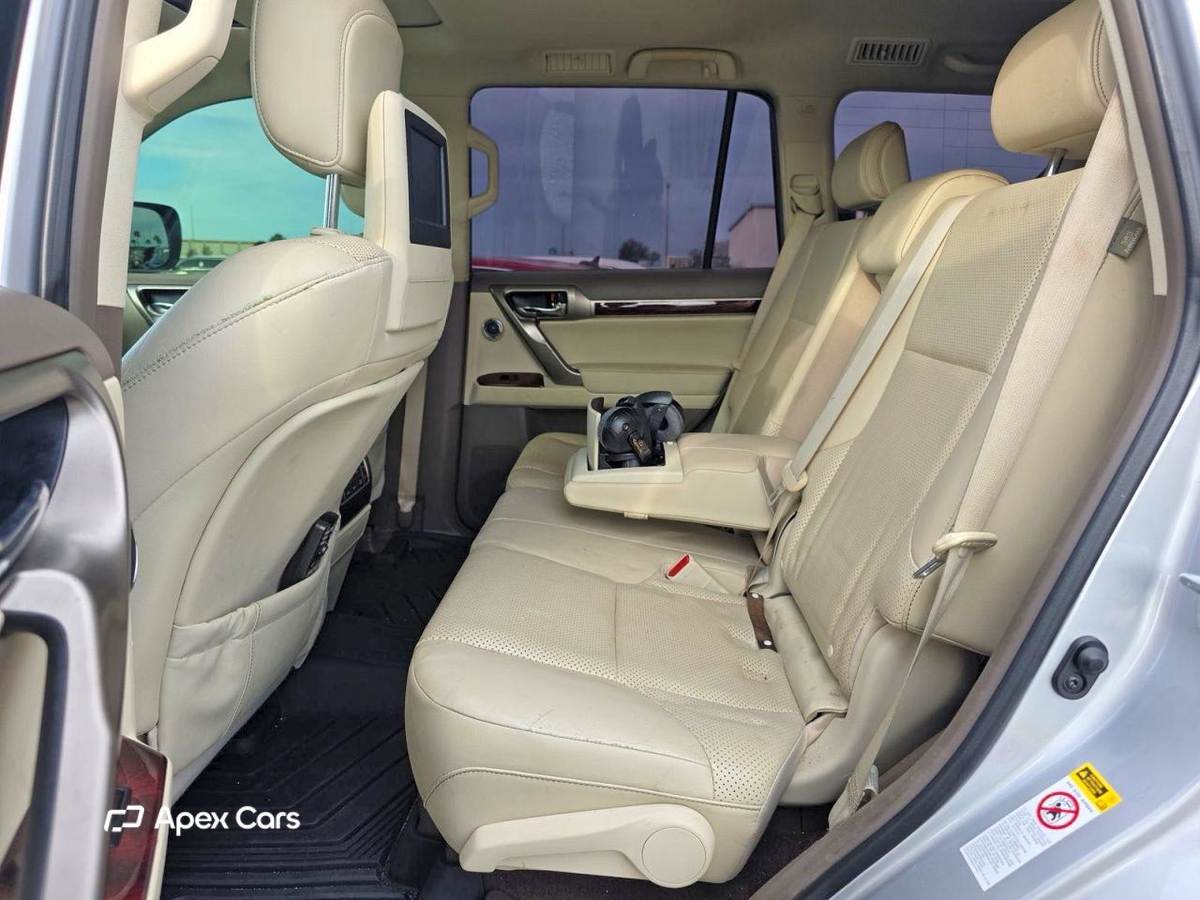 Lexus GX 2011