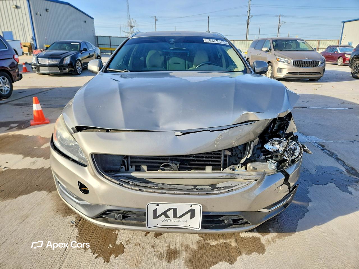 Volvo V60 2015