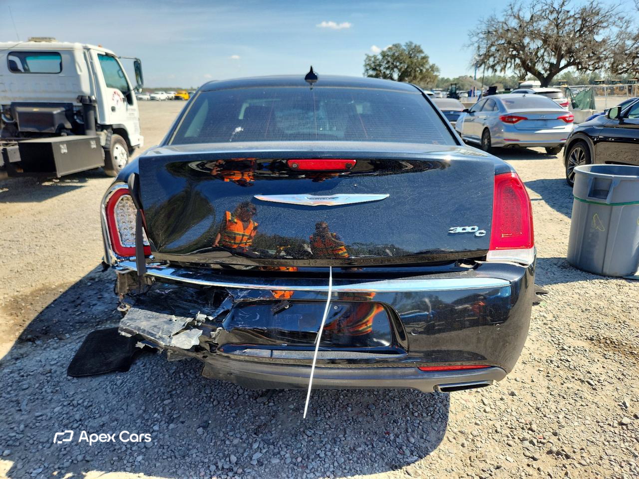 Chrysler 300 2017