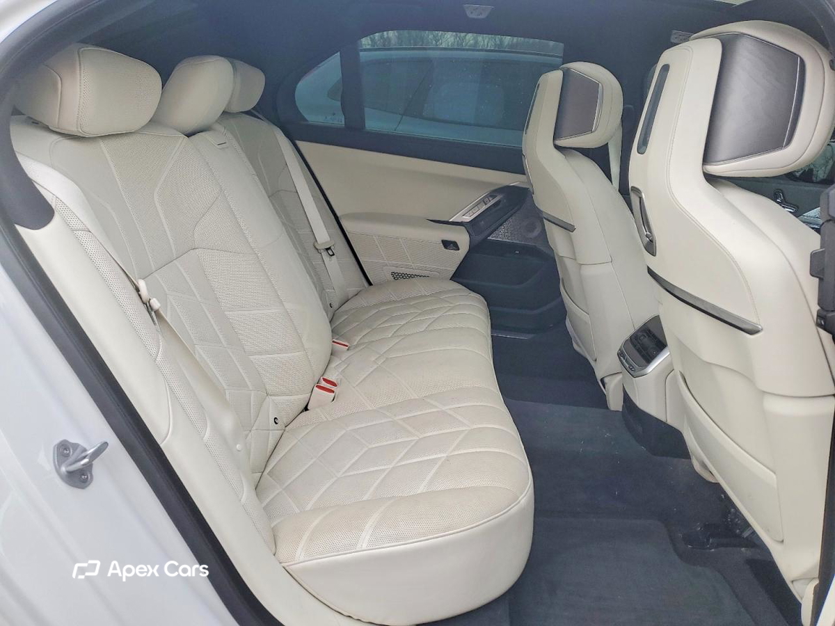 BMW Series 7 2025