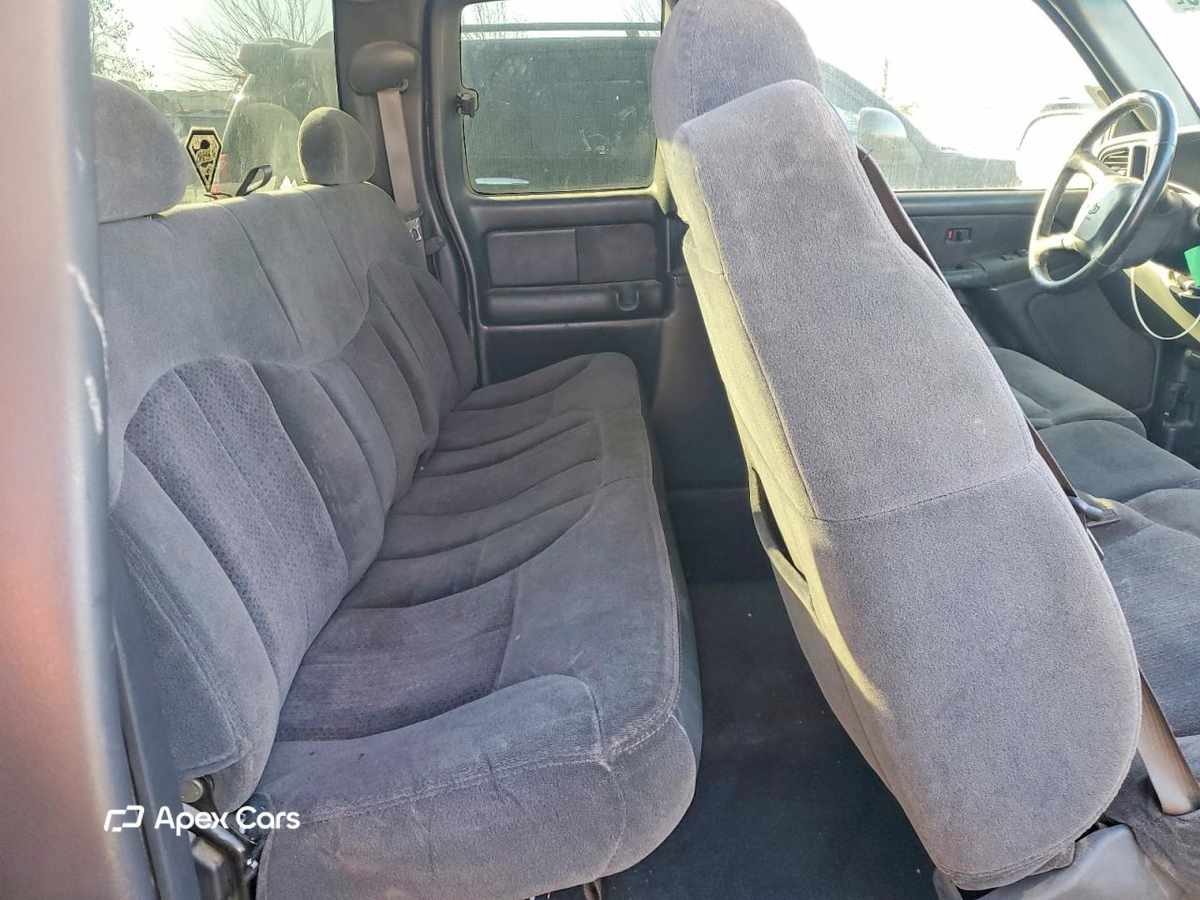 Chevrolet Silverado 2002