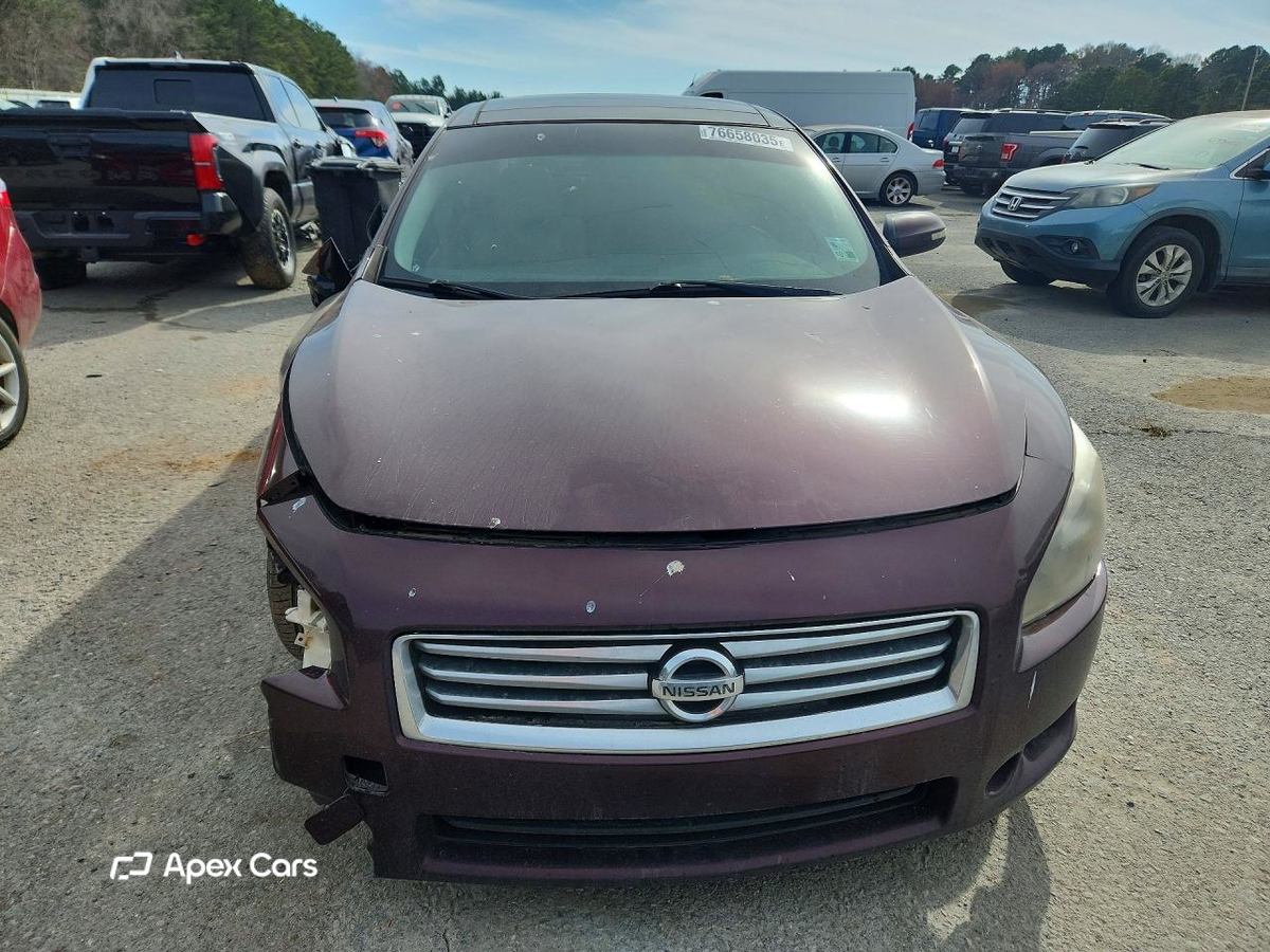 Nissan Maxima 2014