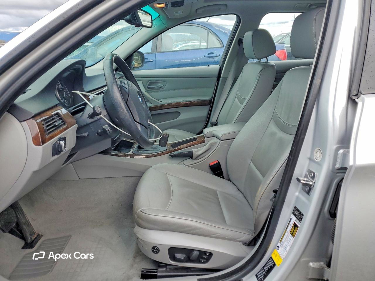 BMW Series 3 2009