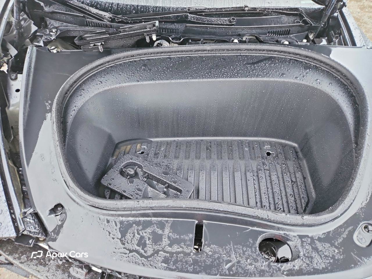 Tesla Model 3 2025