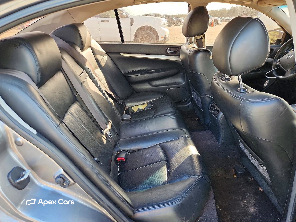 Infiniti G 2012