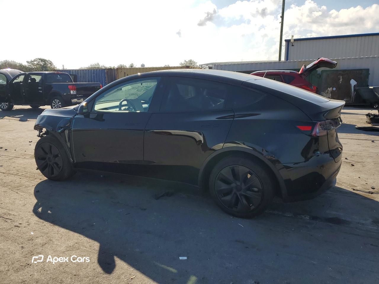 Tesla Model Y 2025