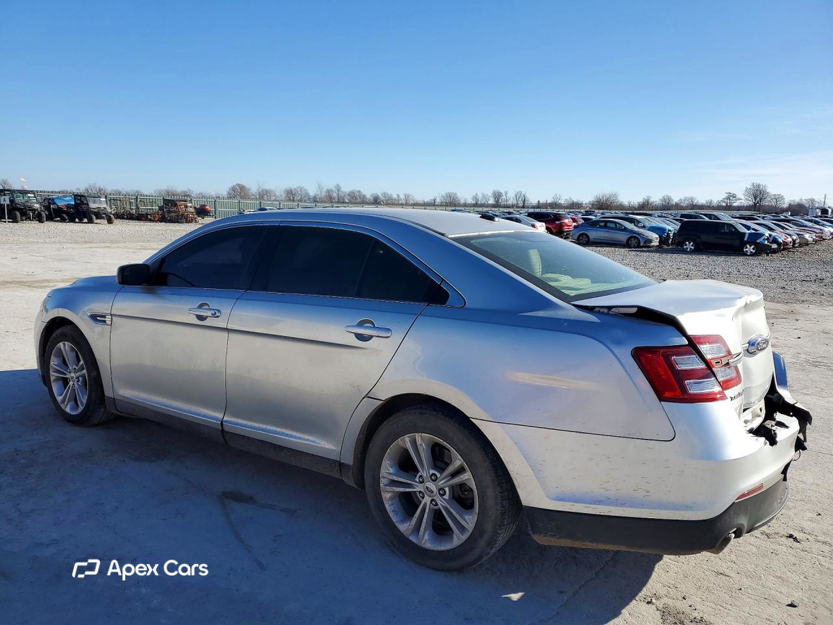 Ford Taurus 2015