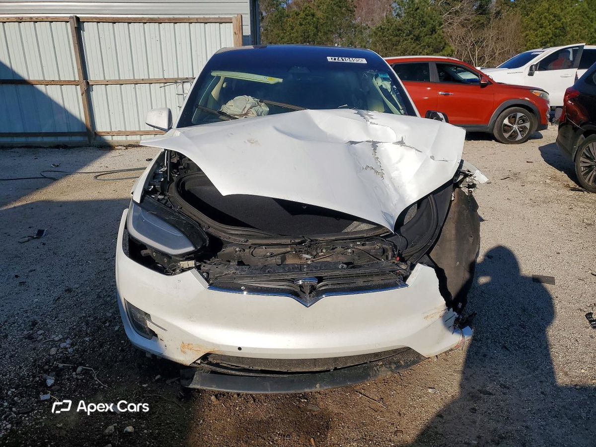 Tesla Model X 2018
