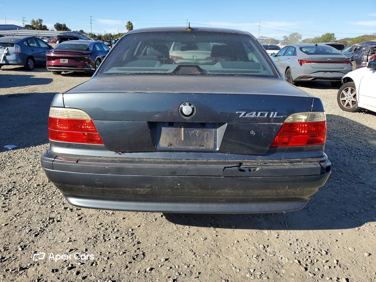 BMW Series 7 2001