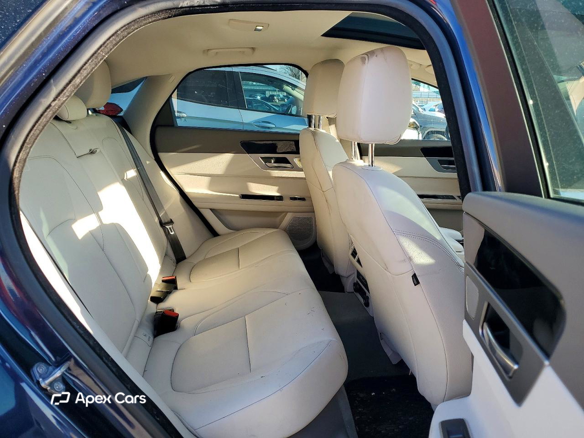 Jaguar XF 2018