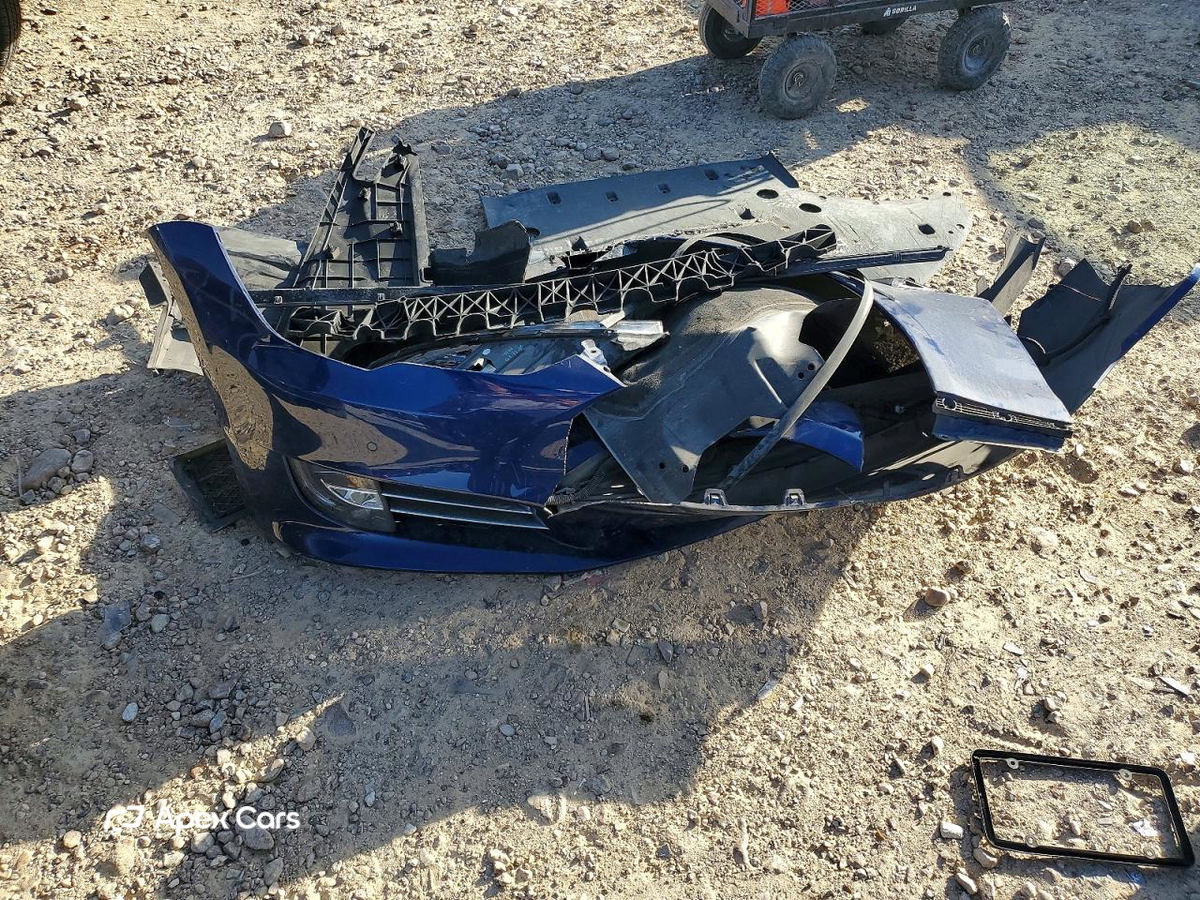 Tesla Model S 2016