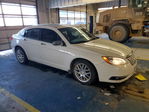 Chrysler 200 2013