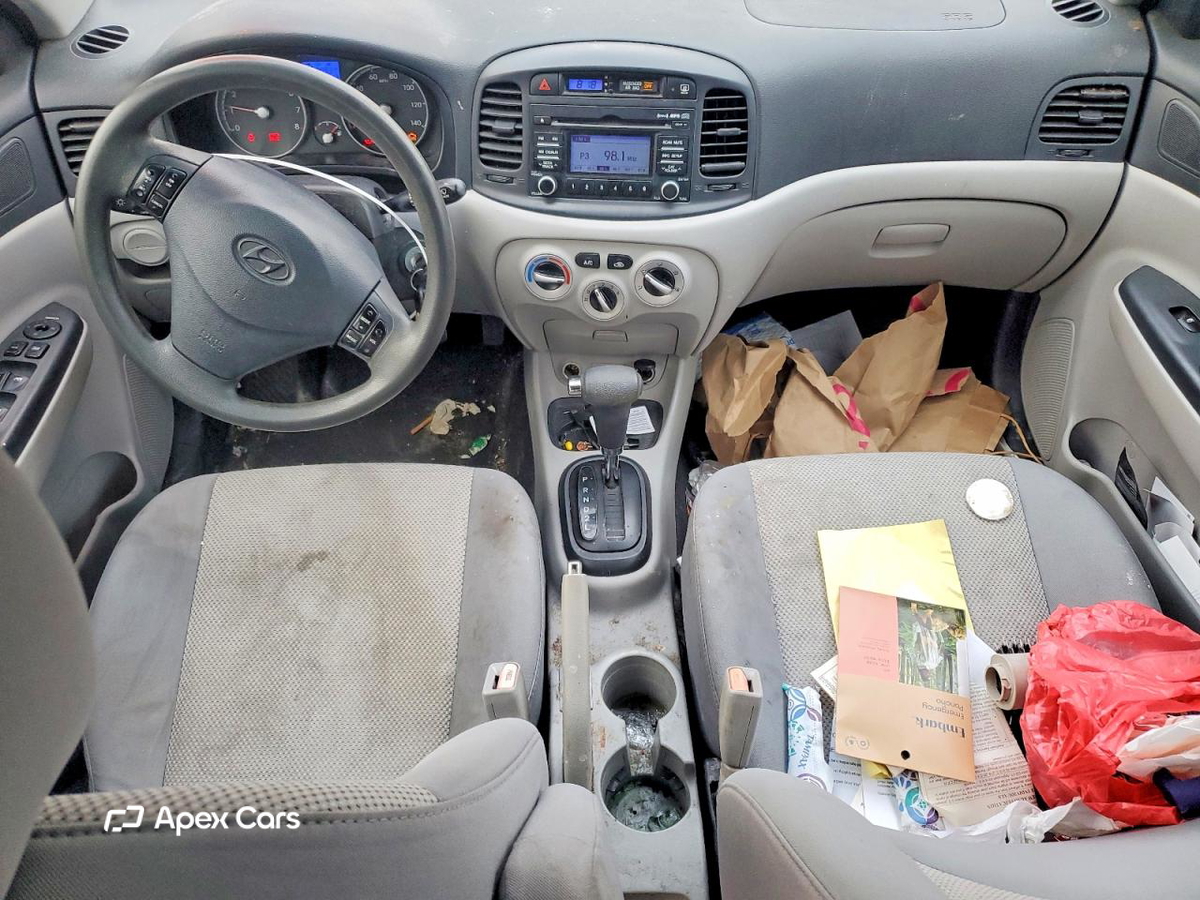 Hyundai Accent 2011