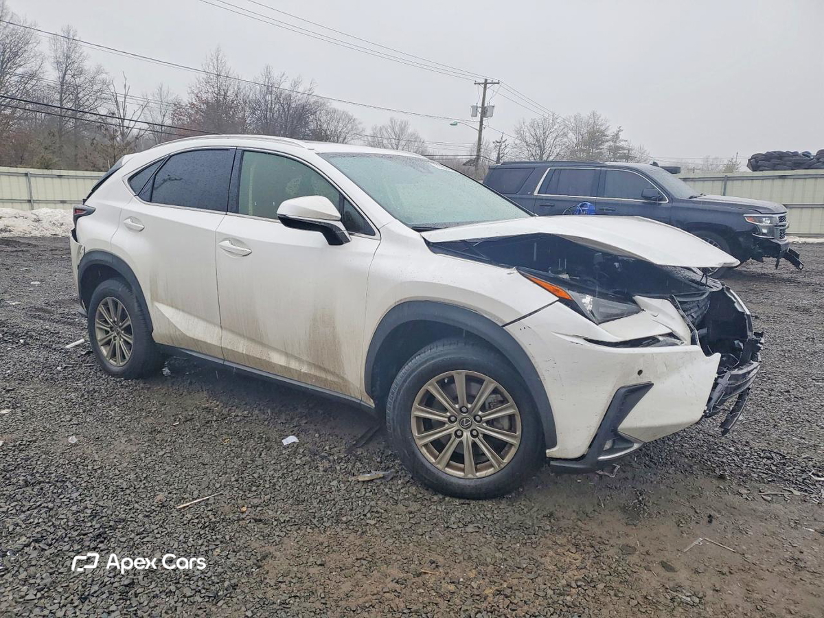 Lexus NX 2021