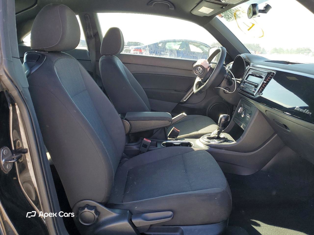 Volkswagen Beetle 2014