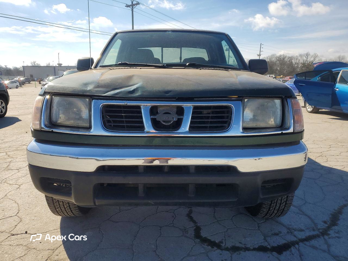 Nissan Navara (Frontier) 2000