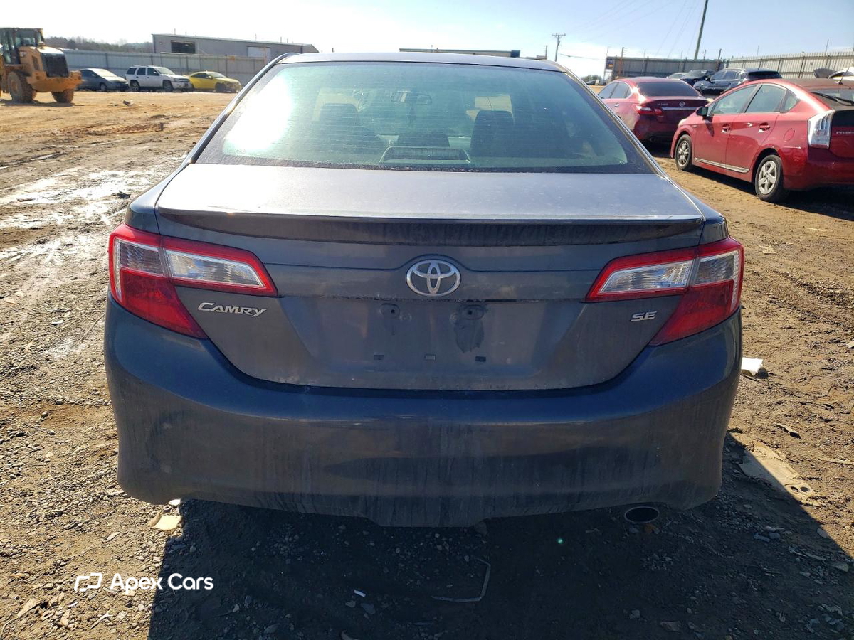 Toyota Camry 2012