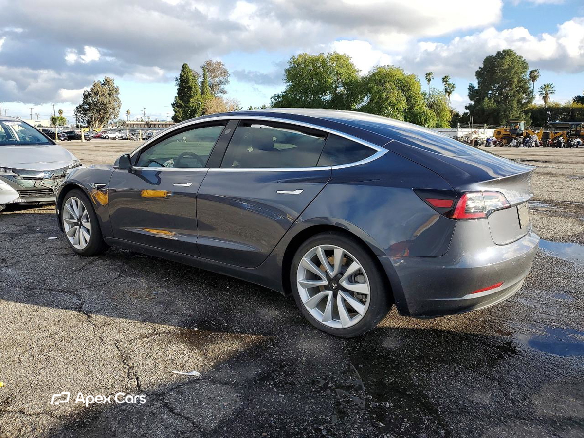 Tesla Model 3 2020