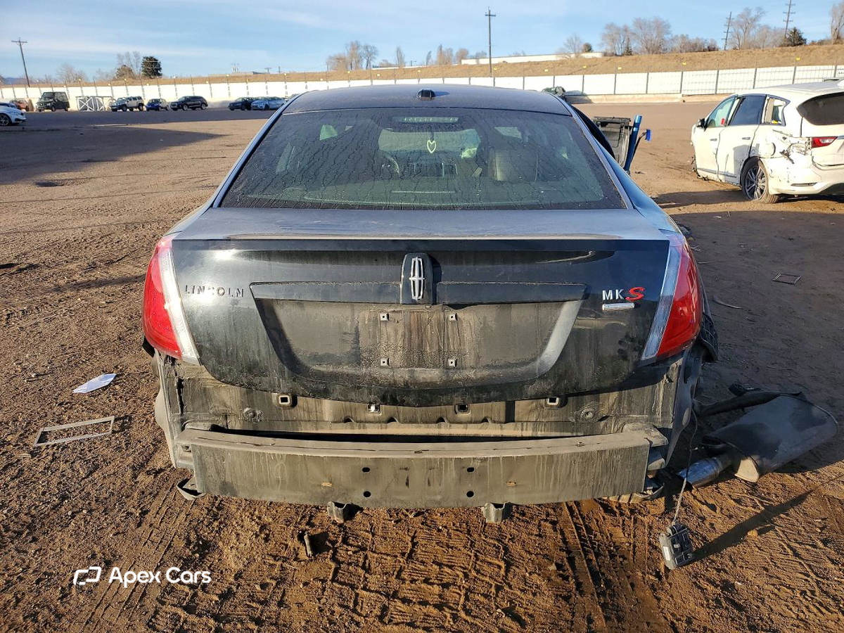 Lincoln MKS 2012