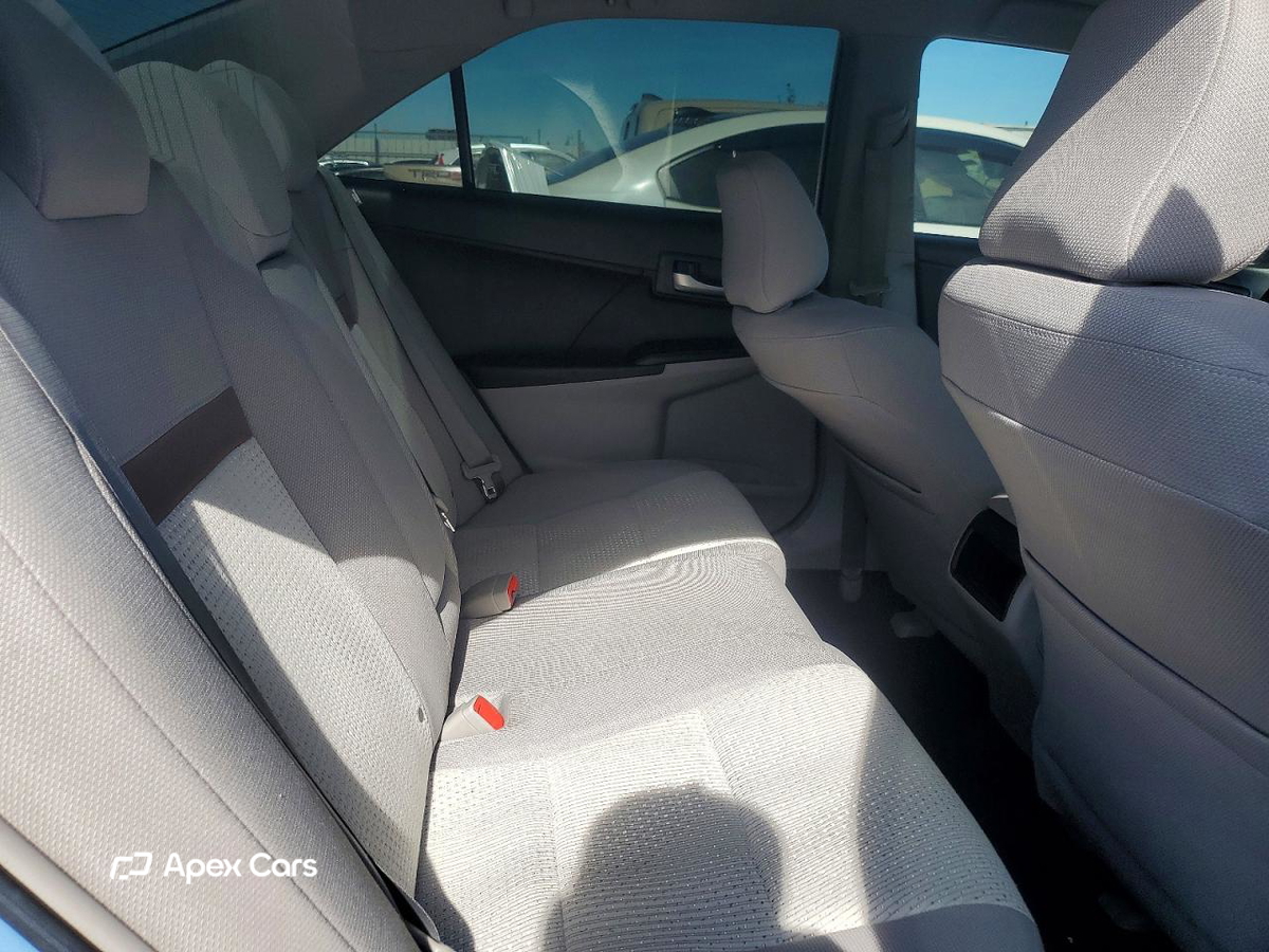 Toyota Camry 2012