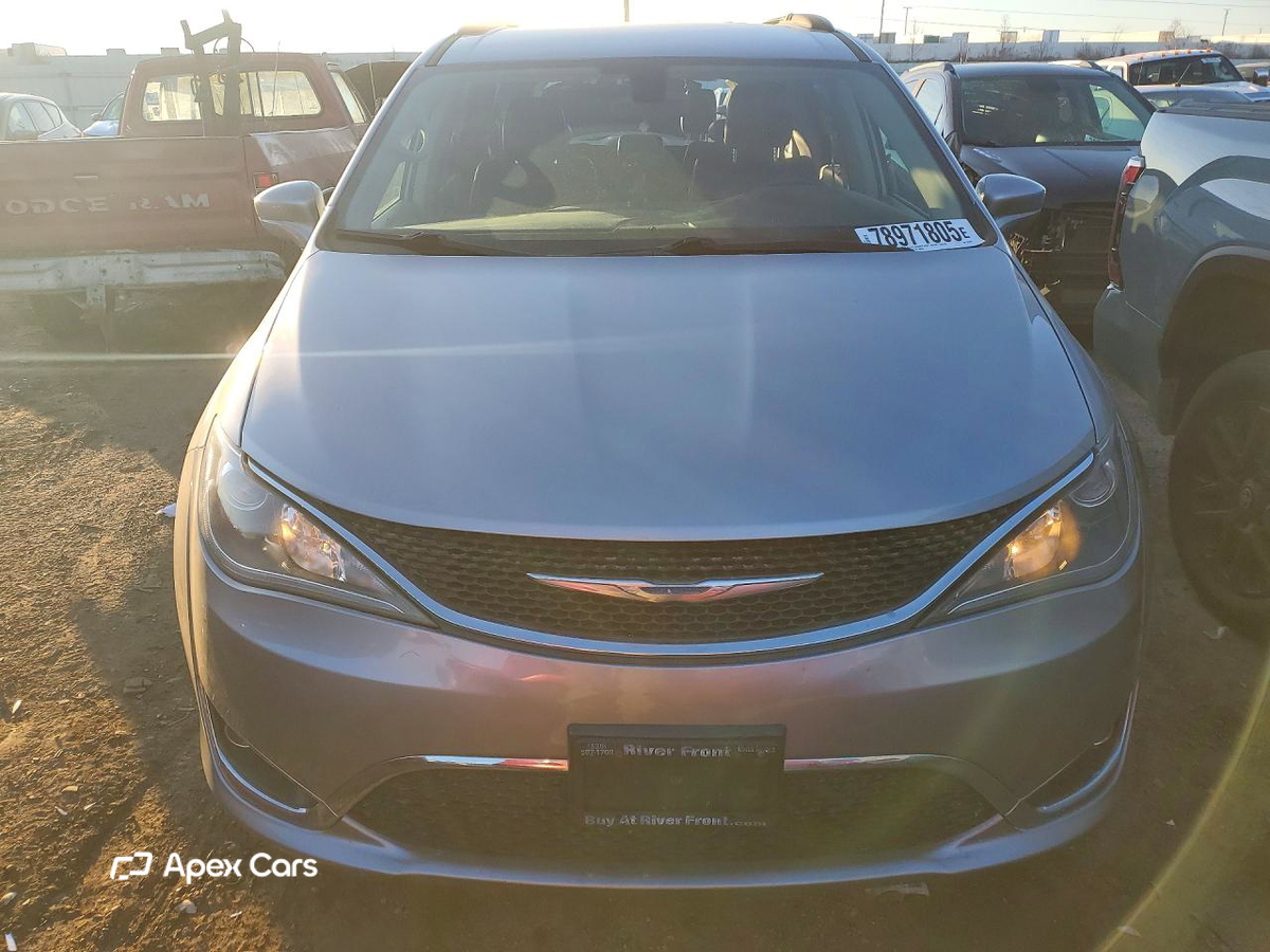 Chrysler Pacifica 2017