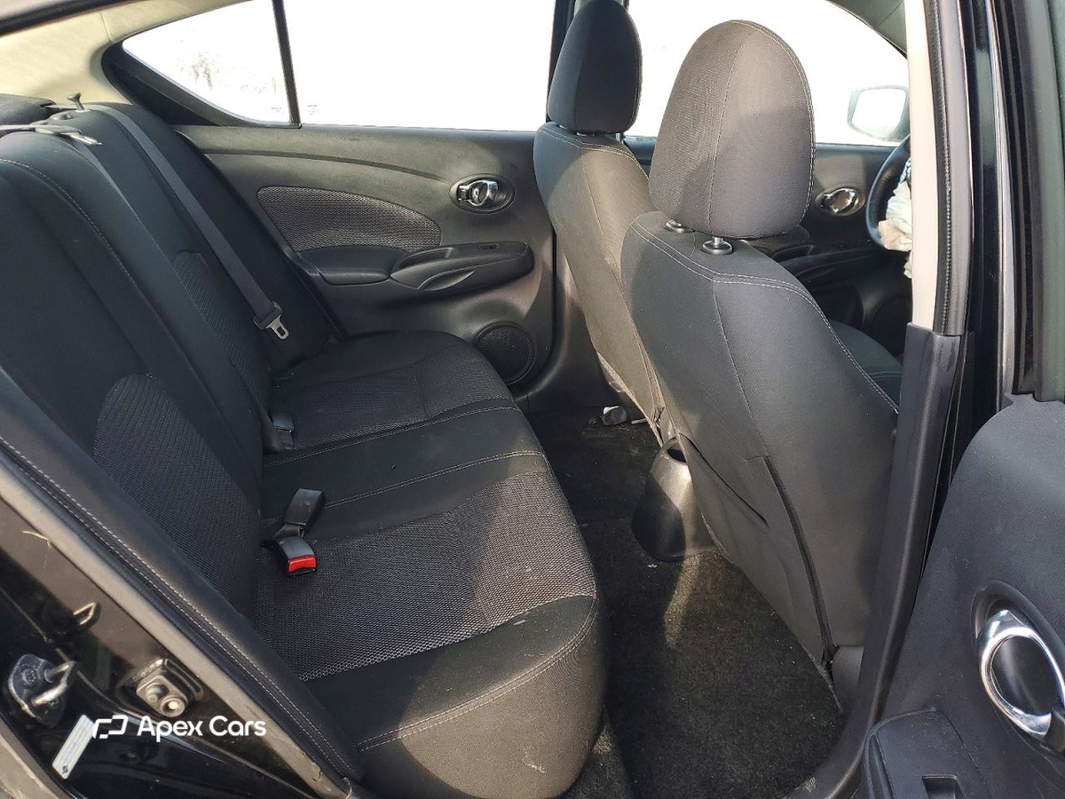 Nissan Versa 2018