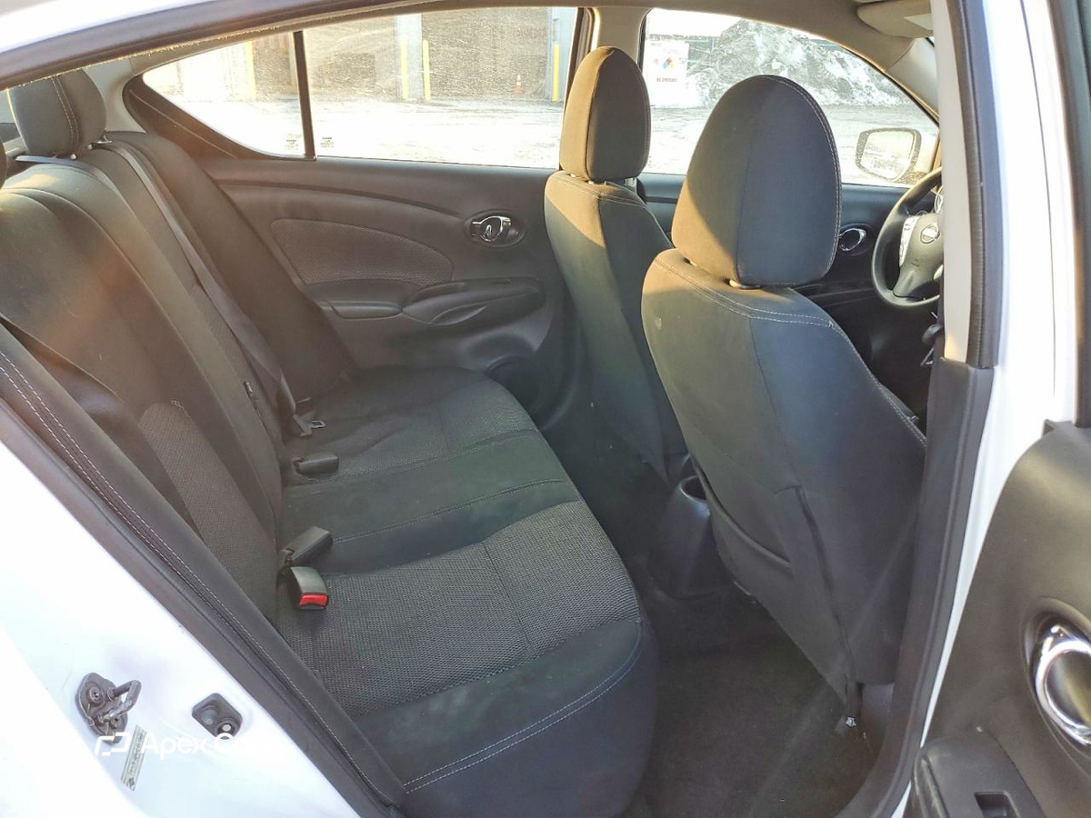 Nissan Versa 2019