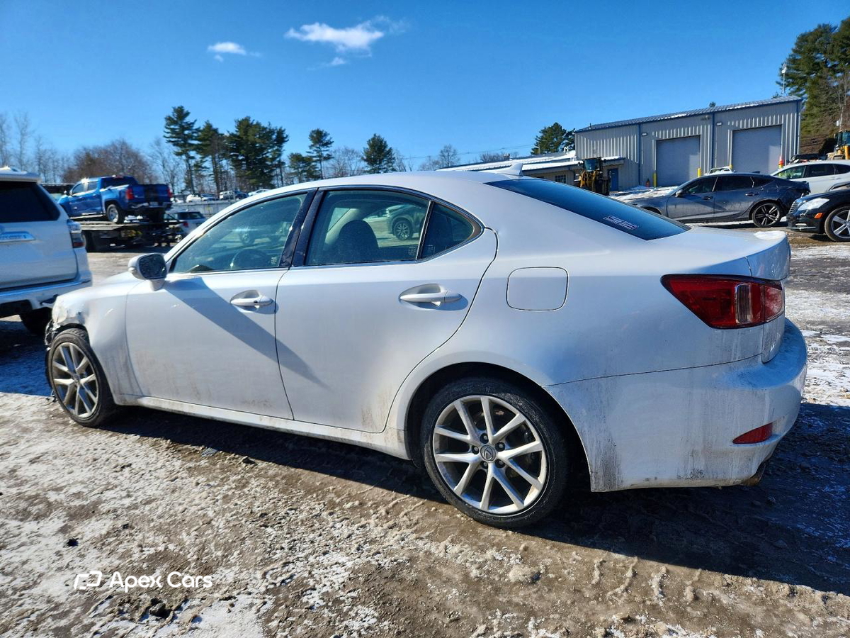 Lexus IS 2012