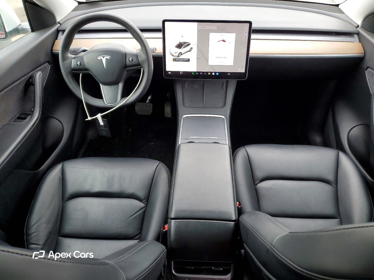 Tesla Model Y 2021