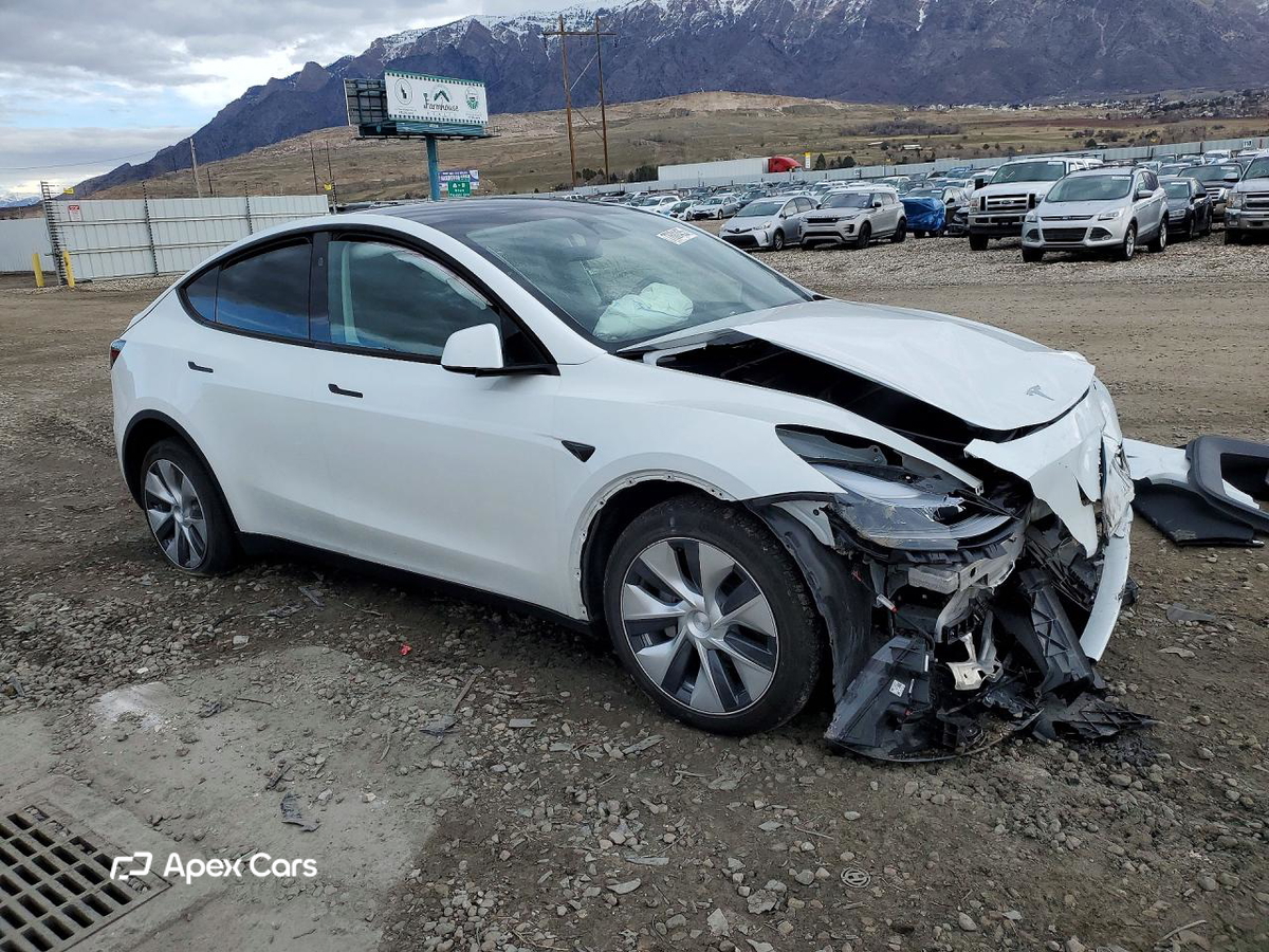 Tesla Model Y 2023